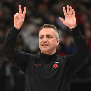 半岛体育APP-猛龙主帅：骑士是争冠热门之一 我们打完这轮系列赛也会成长很多